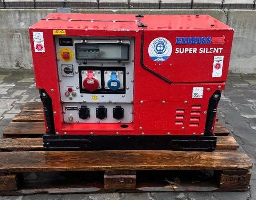 Endress ESE808 Dbg Es Silent 8 kW szuper csendes generátor