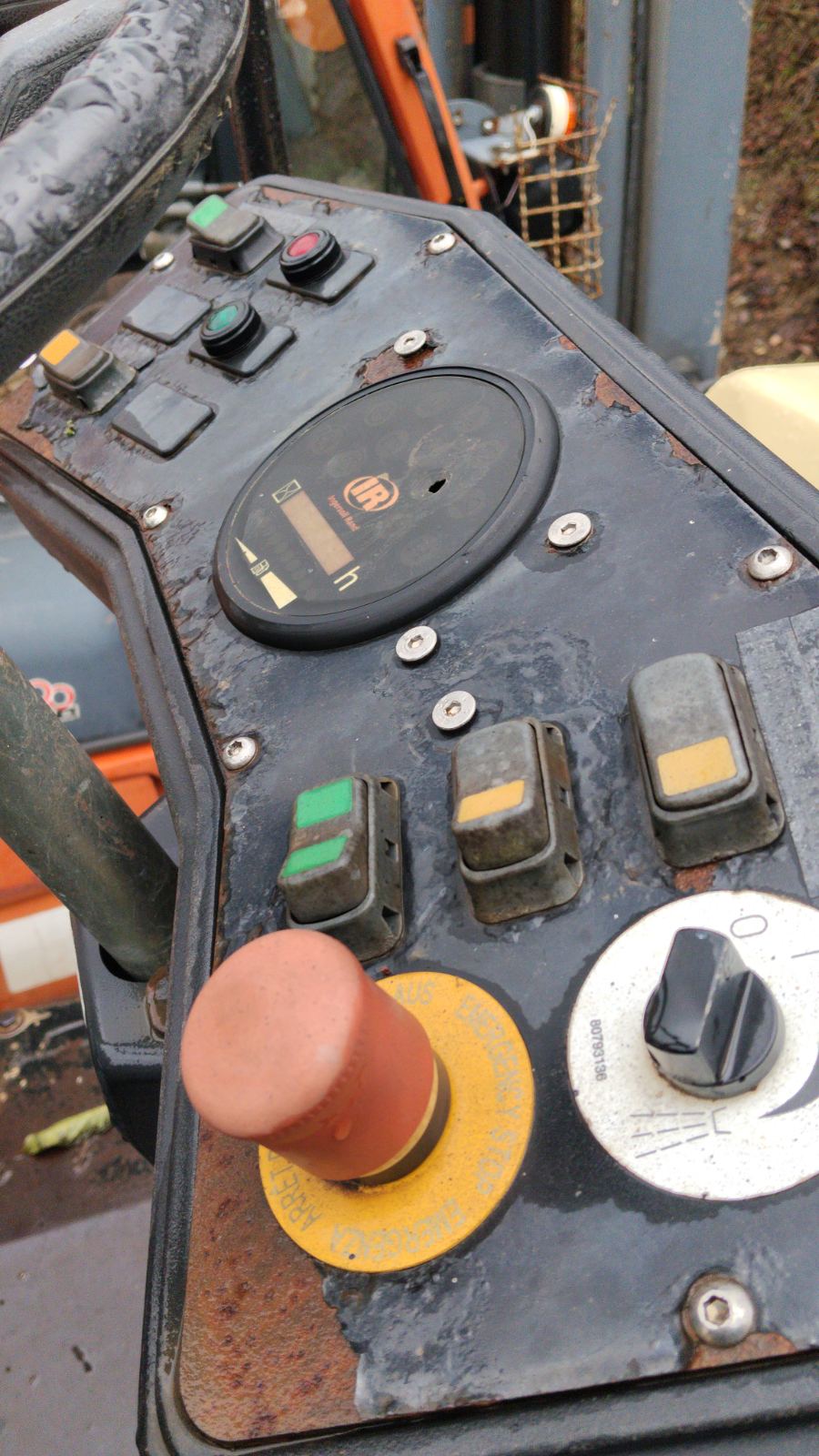 Ingersoll Rand DD22 vibrációs úthenger – kompakt aszfalt- és talajtömörítő gép - Kép 5