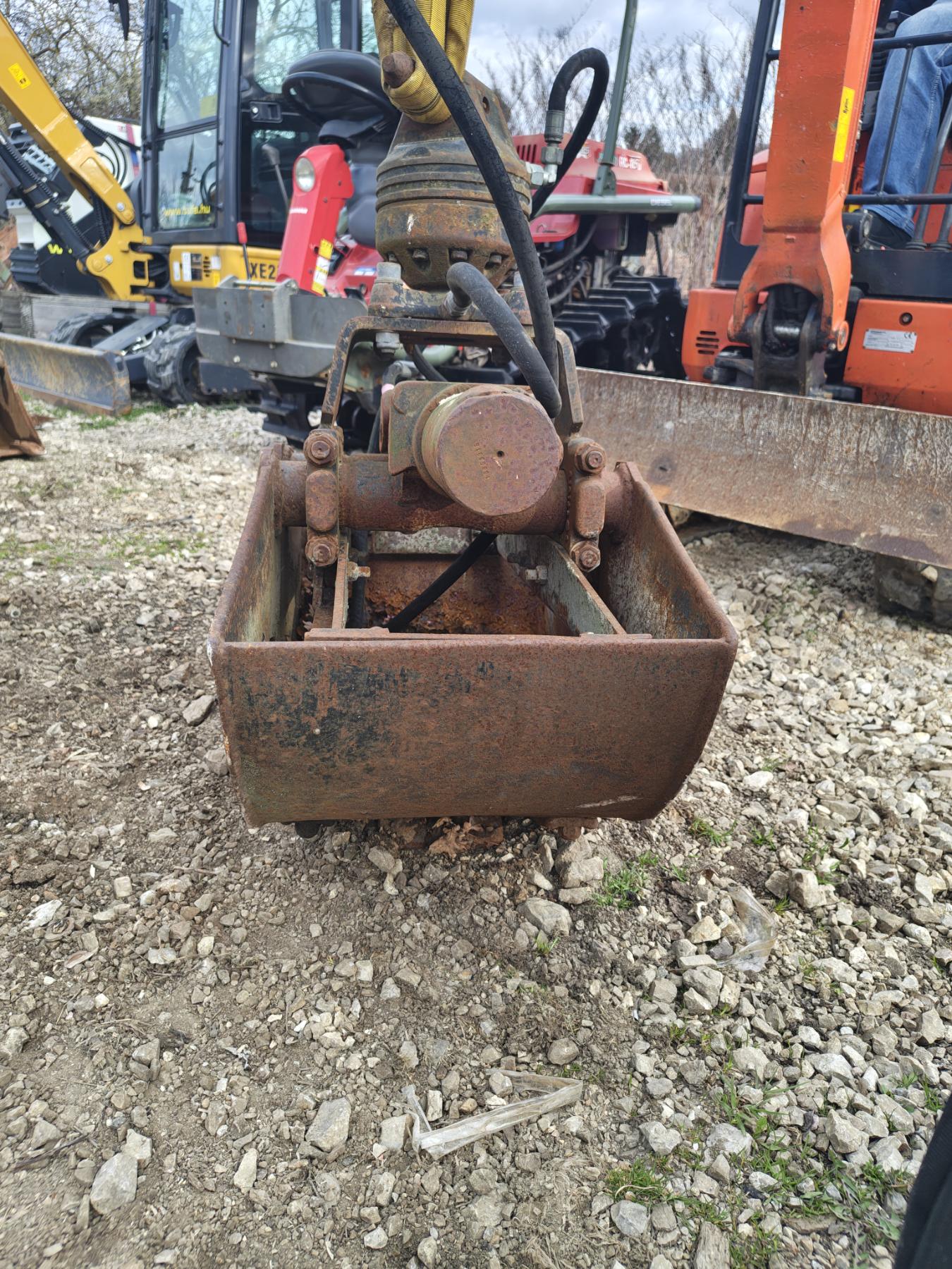 Csipegető kanál rotátorral - Kép 2