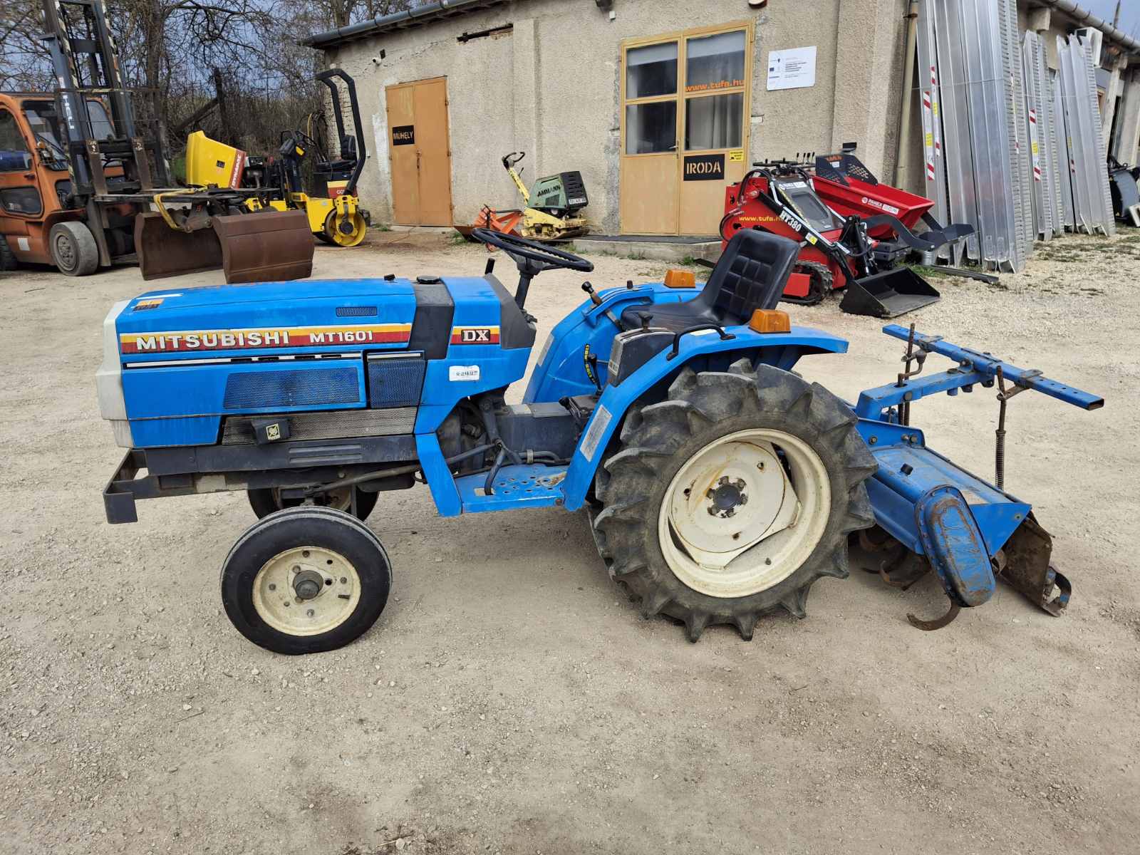Mitsubitsi MT1601